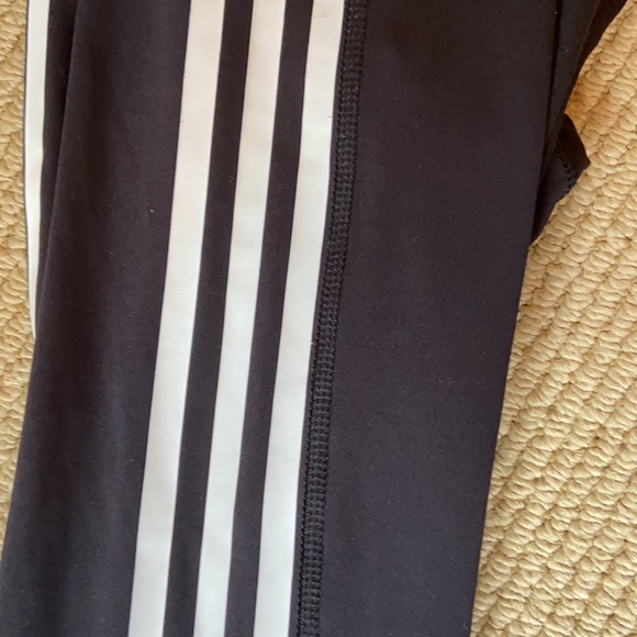 Adidas leggings. - Picture 4 of 5